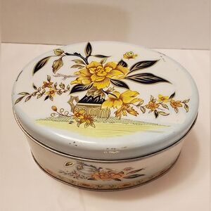 ⭐️Daher Flower Oval Tin
